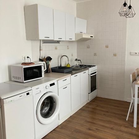 Utulny Apartman Blizko Centra Михаловце Екстериор снимка