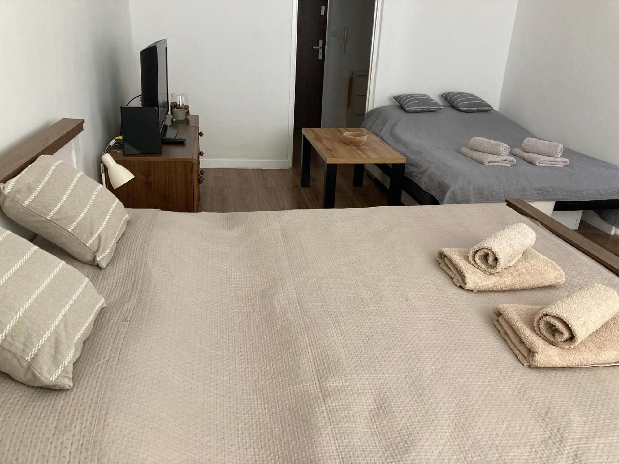 Utulny Apartman Blizko Centra Михаловце Екстериор снимка